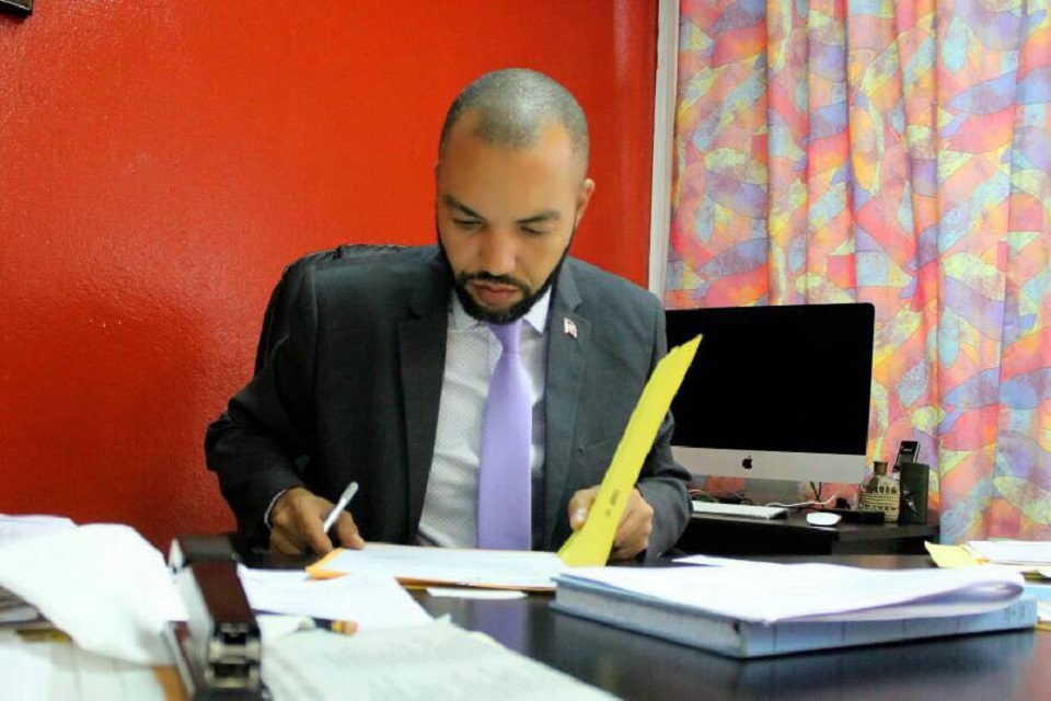 Read more about the article Arrestation de Gamall Augustin, ex-DG de la TNH, pour corruption et détournement de fonds publics