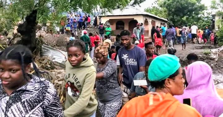 Read more about the article Petit-Goâve en détresse : plus de 30 morts, aucun secours officiel