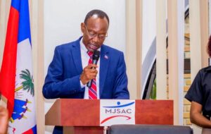 MJSAC : Wilfrid Mombrun installé comme nouveau Directeur général par le ministre Pythagore Fb Img 177989024908925096625726098055413 300x190