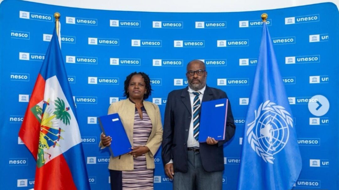L'UNESCO et la DINEPA unissent leurs efforts pour renforcer la surveillance de la qualité de l'eau en Haïti Ho4uddzx0aapsxq5976913532290468377 1080x607